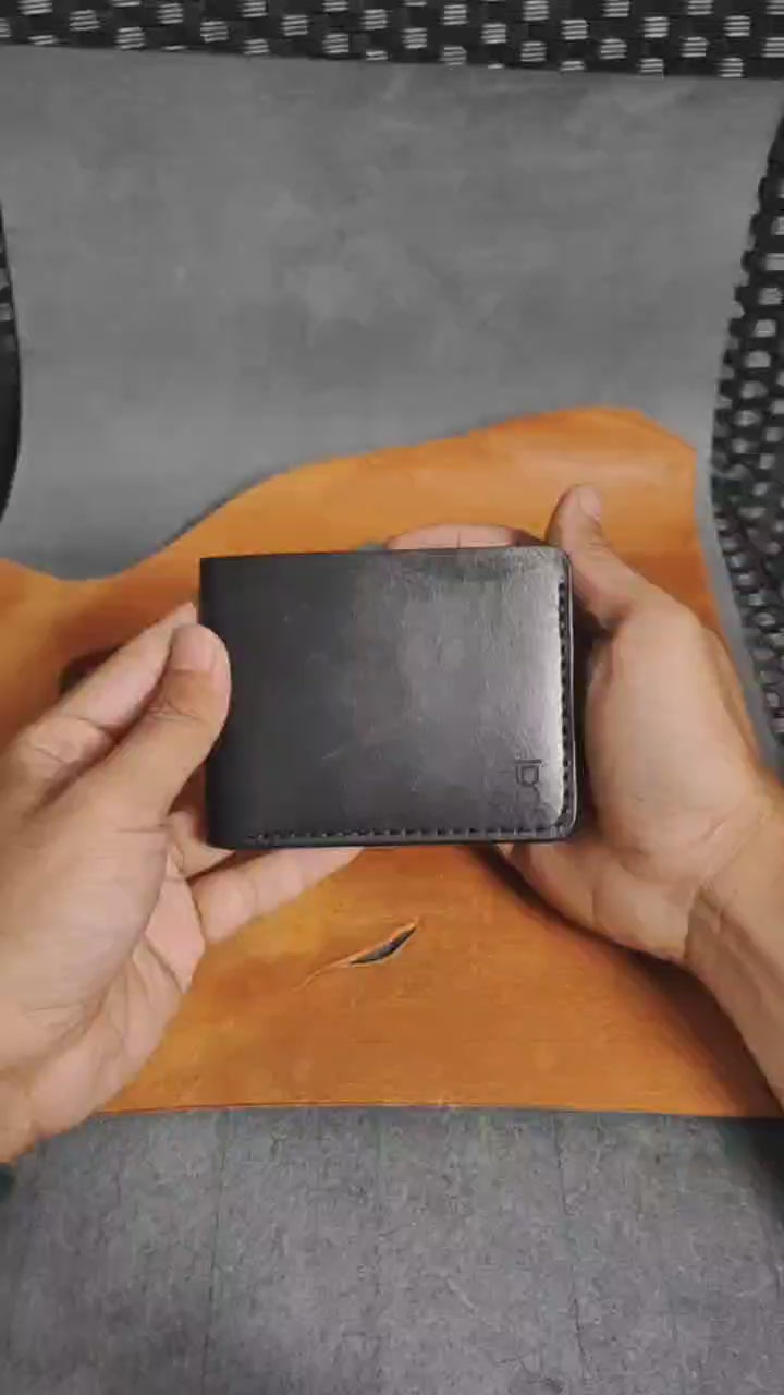 Genuine Leather Vaska Minimalist Bifold Wallet